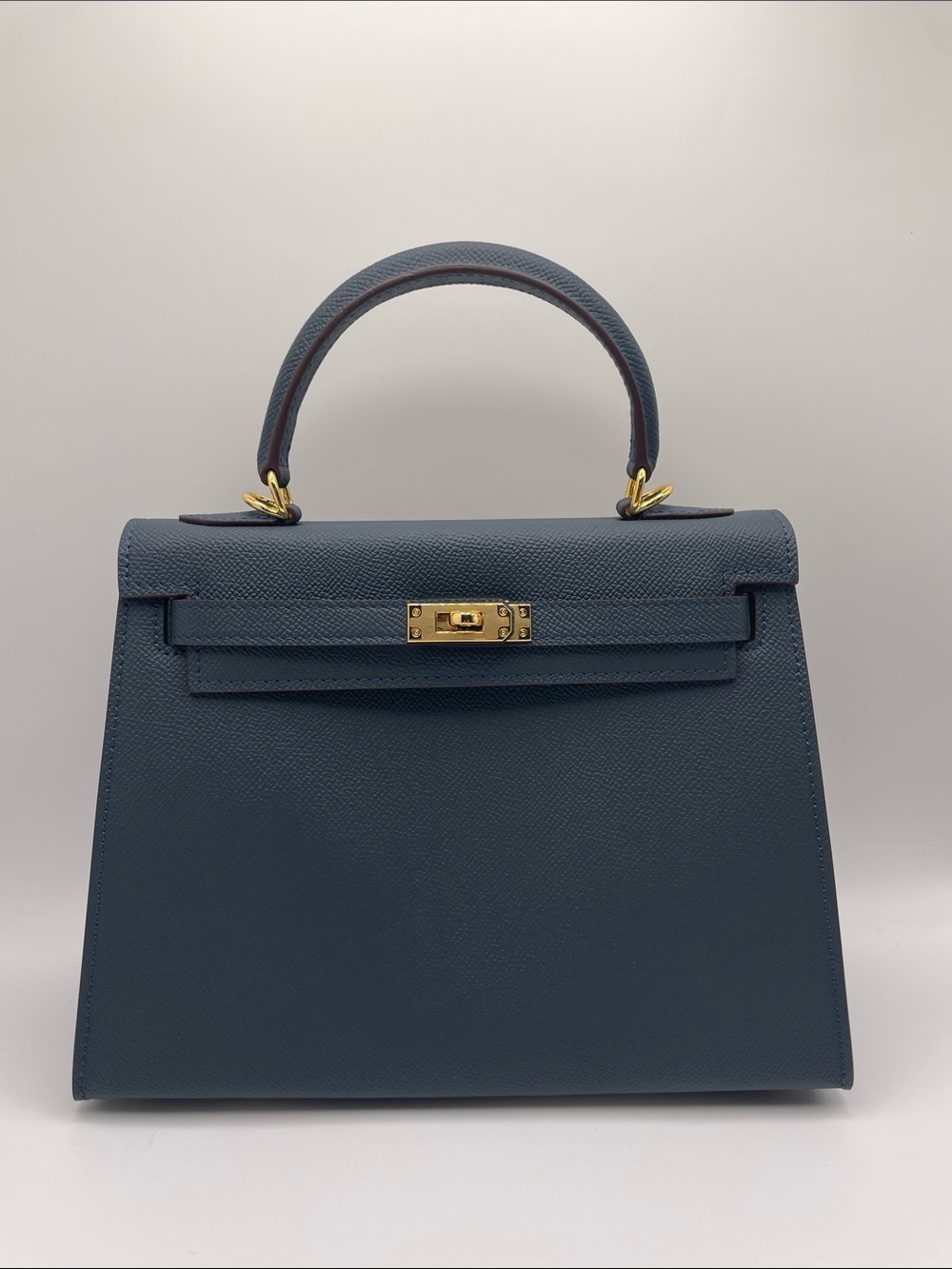 The Kinsley 25 - Navy Blue
